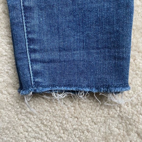 Hollister Ultra High Rise Super Skinny Distressed Jeans. - Picture 5 of 5
